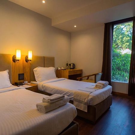 Emerald Hotel Āīzawl Eksteriør bilde